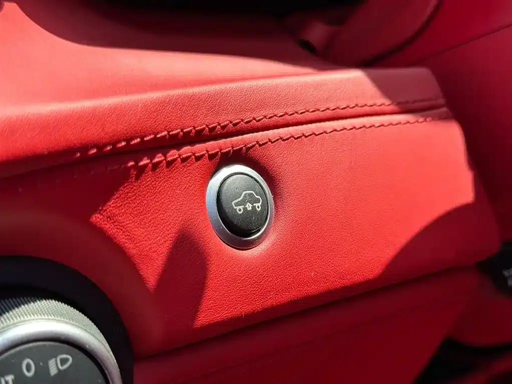2015 Ferrari 488 GTB — миниатюра 10
