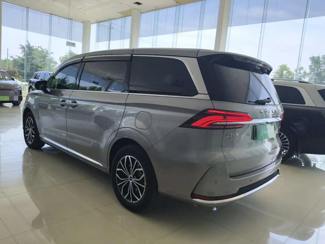 Roewe iMAX8 New Energy 2025 1.5T DMH Lu Zun Deluxe Edition — миниатюра 4
