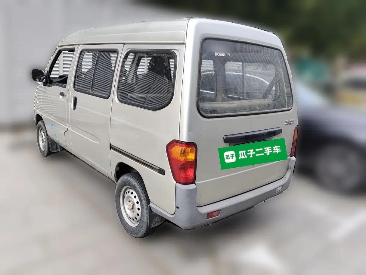 Wuling Zhiguang 2010 1.0L New Version Liye Style with Shorter Body — миниатюра 4