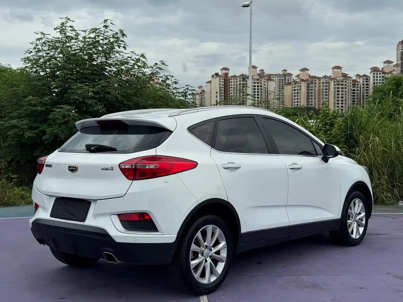 Geely GS 2018 Elegant Edition 1.8L Automatic Leading Model — миниатюра 3