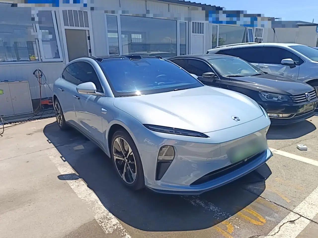 Nio ET5T 2024 75kWh Touring — миниатюра 3