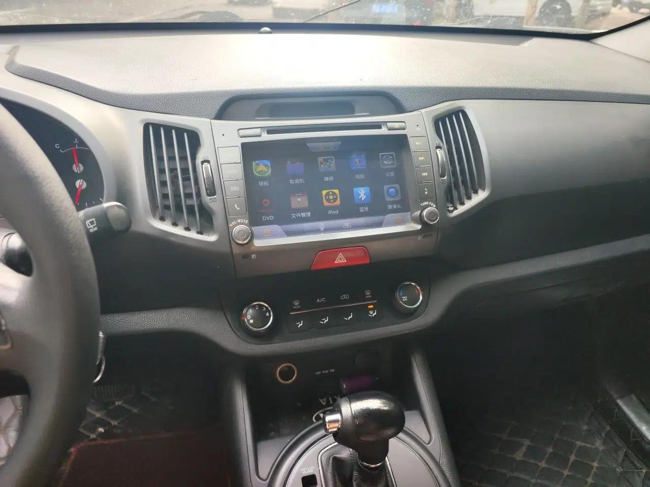 Kia Sportage R 2011 2.0L Automatic Two-Wheel Drive GL — миниатюра 13