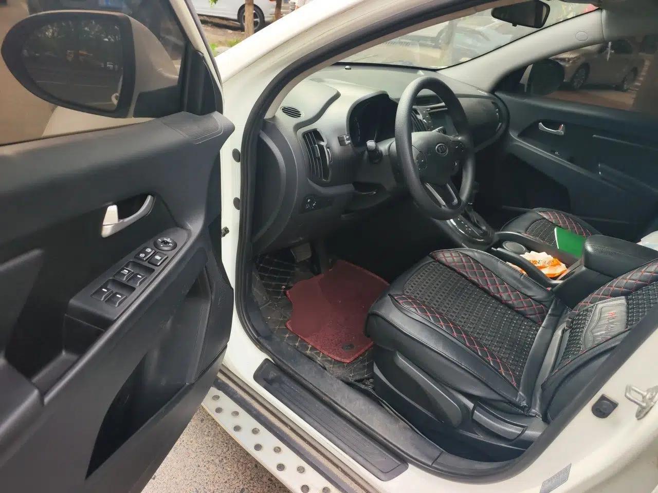 Kia Sportage R 2011 2.0L Automatic Two-Wheel Drive GL — миниатюра 16