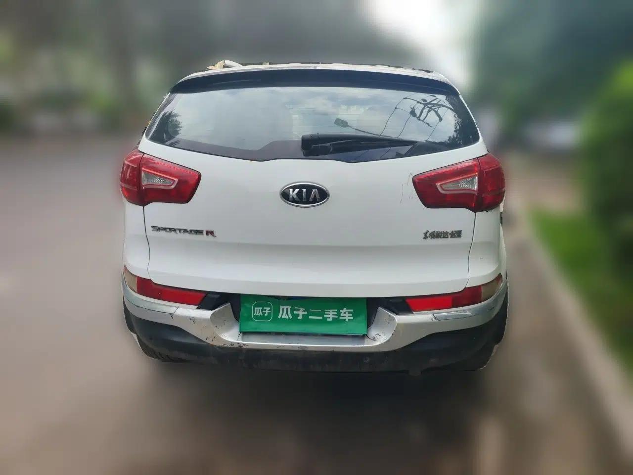 Kia Sportage R 2011 2.0L Automatic Two-Wheel Drive GL — миниатюра 5