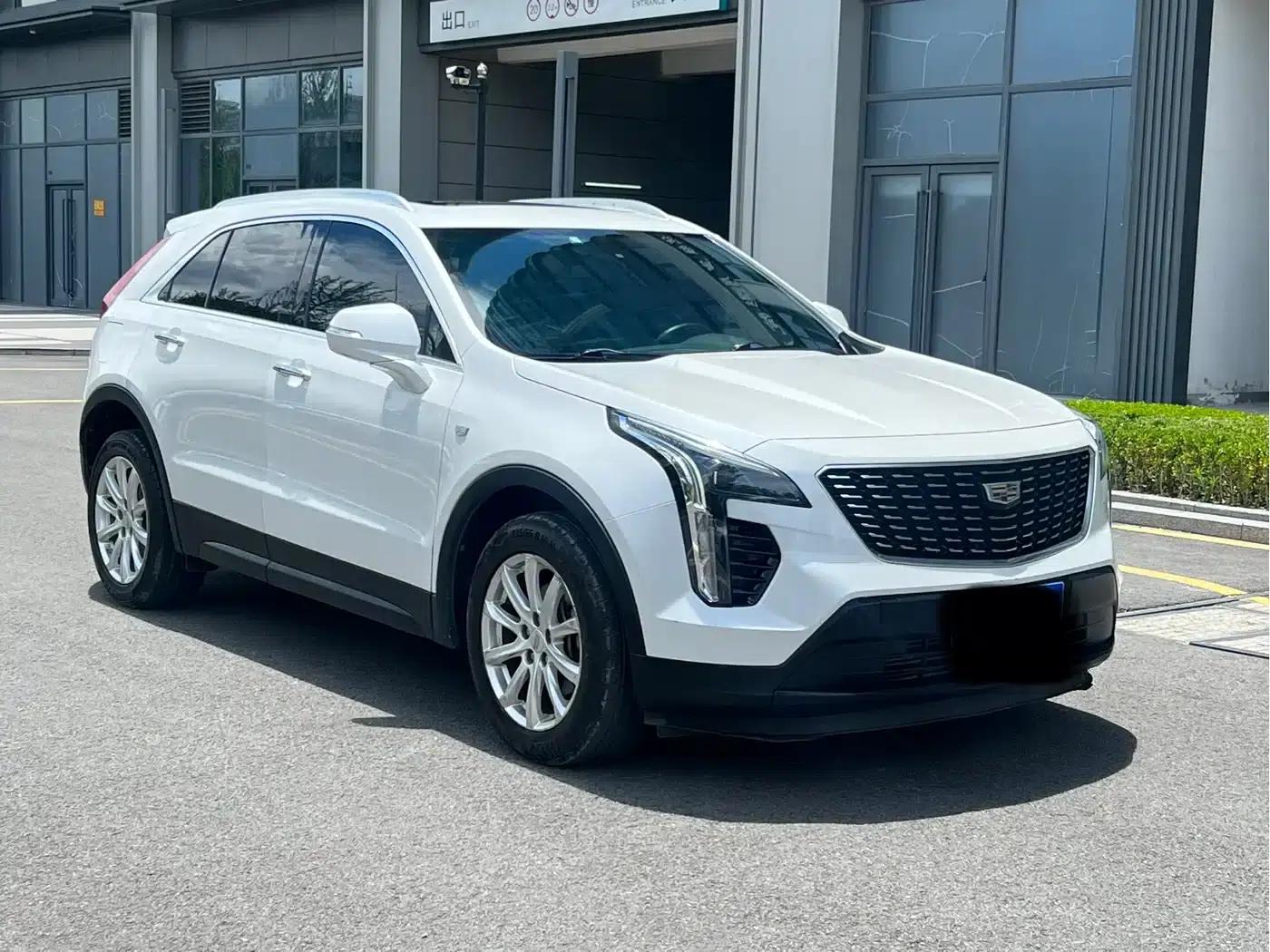 2018 Cadillac XT4 28T Two-Wheel Drive Technical Edition — миниатюра 3