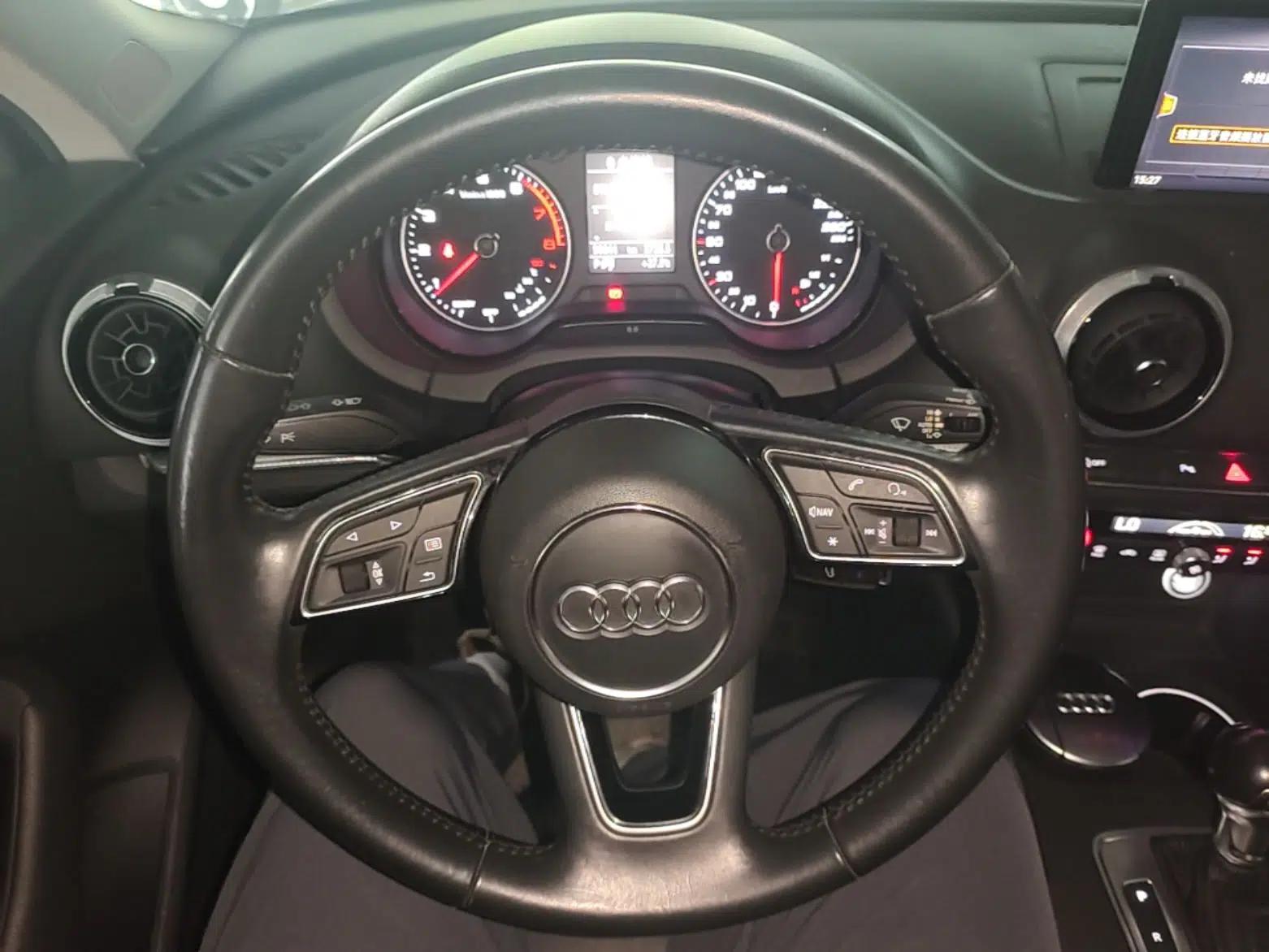Audi A3 2018 30th Anniversary Edition Sportback 35 TFSI Style Model — миниатюра 13
