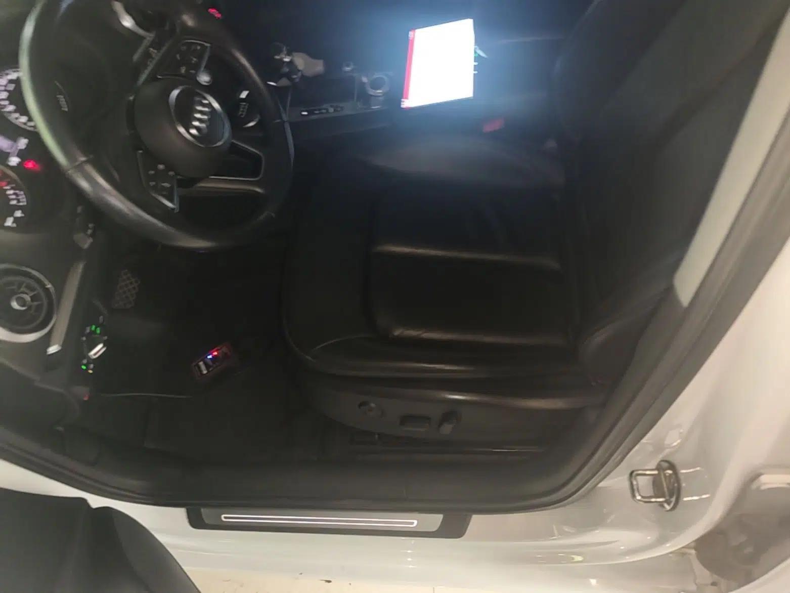 Audi A3 2018 30th Anniversary Edition Sportback 35 TFSI Style Model — миниатюра 17