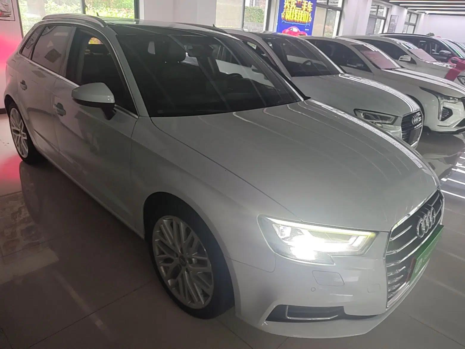 Audi A3 2018 30th Anniversary Edition Sportback 35 TFSI Style Model — миниатюра 3