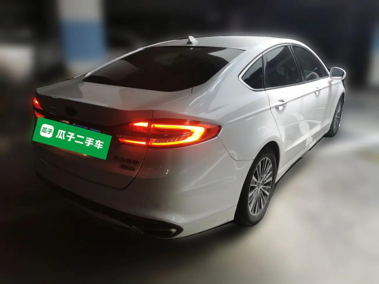 Ford Mondeo 2017 EcoBoost 180 Luxury Model — миниатюра 6