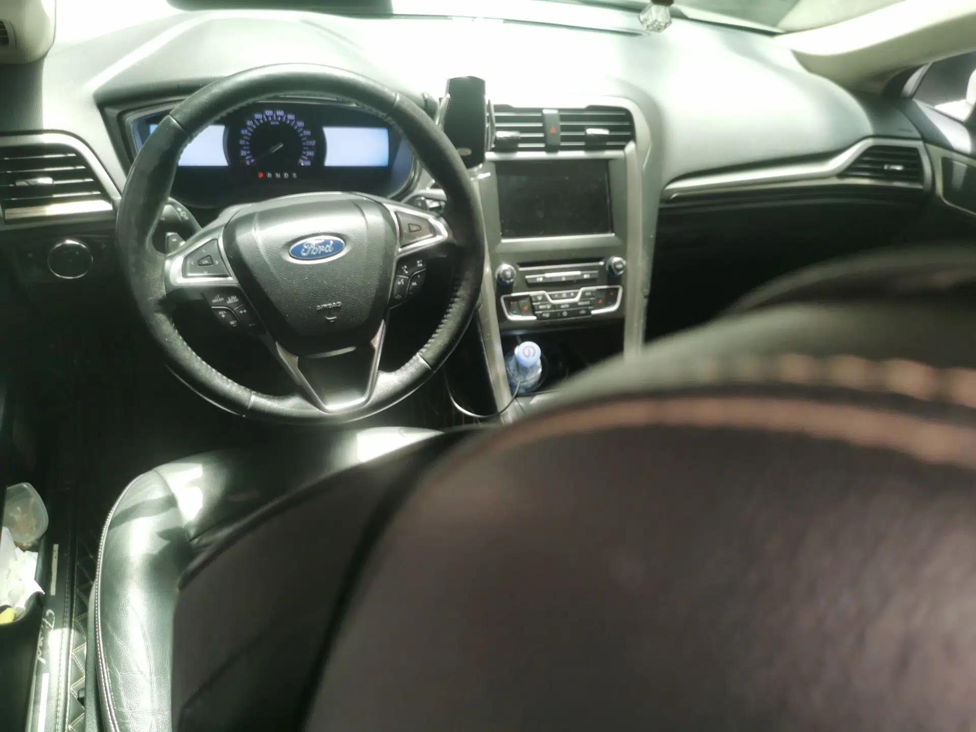 Ford Mondeo 2017 EcoBoost 180 Luxury Model — миниатюра 9