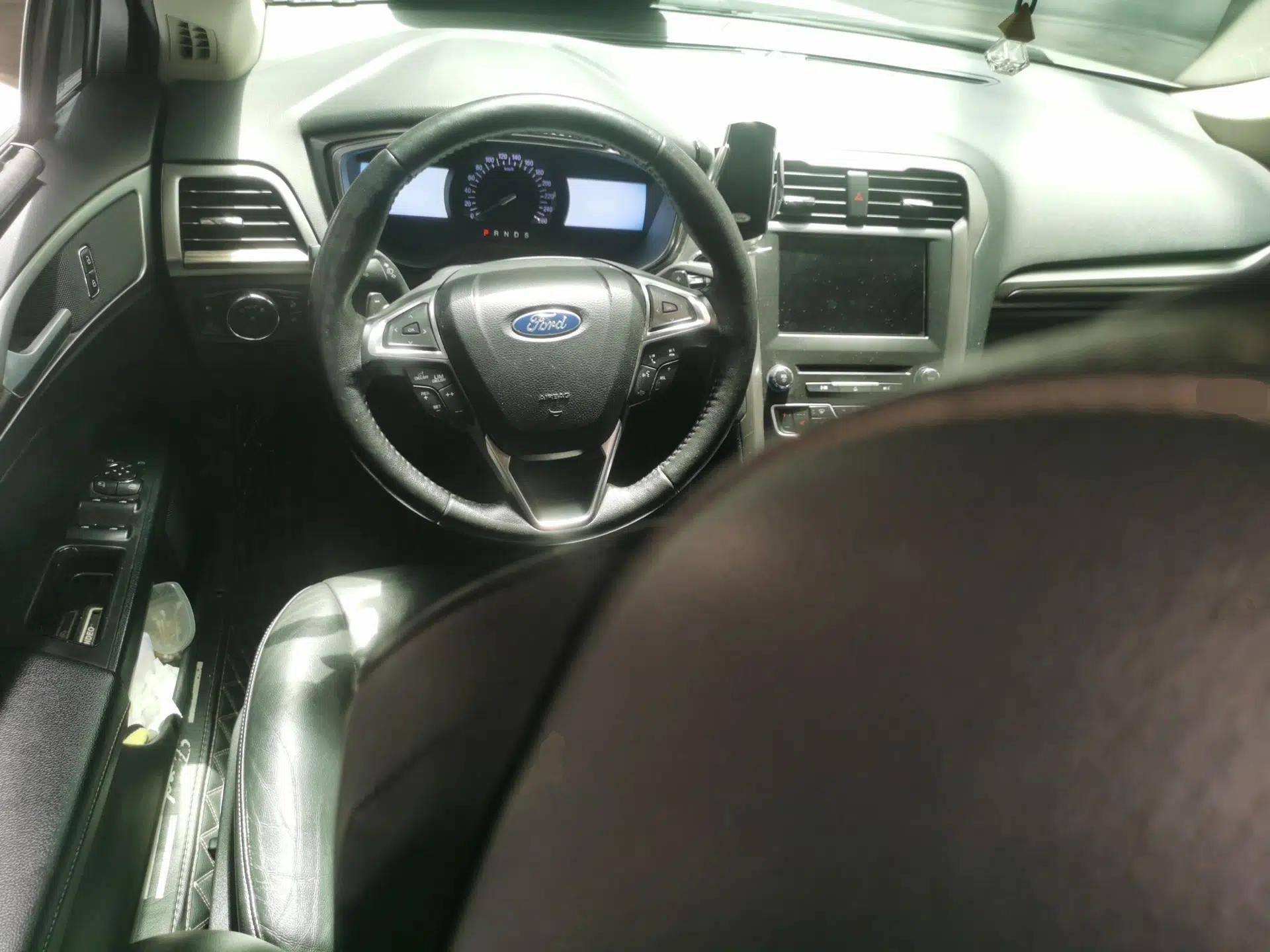 Ford Mondeo 2017 EcoBoost 180 Luxury Model — миниатюра 10