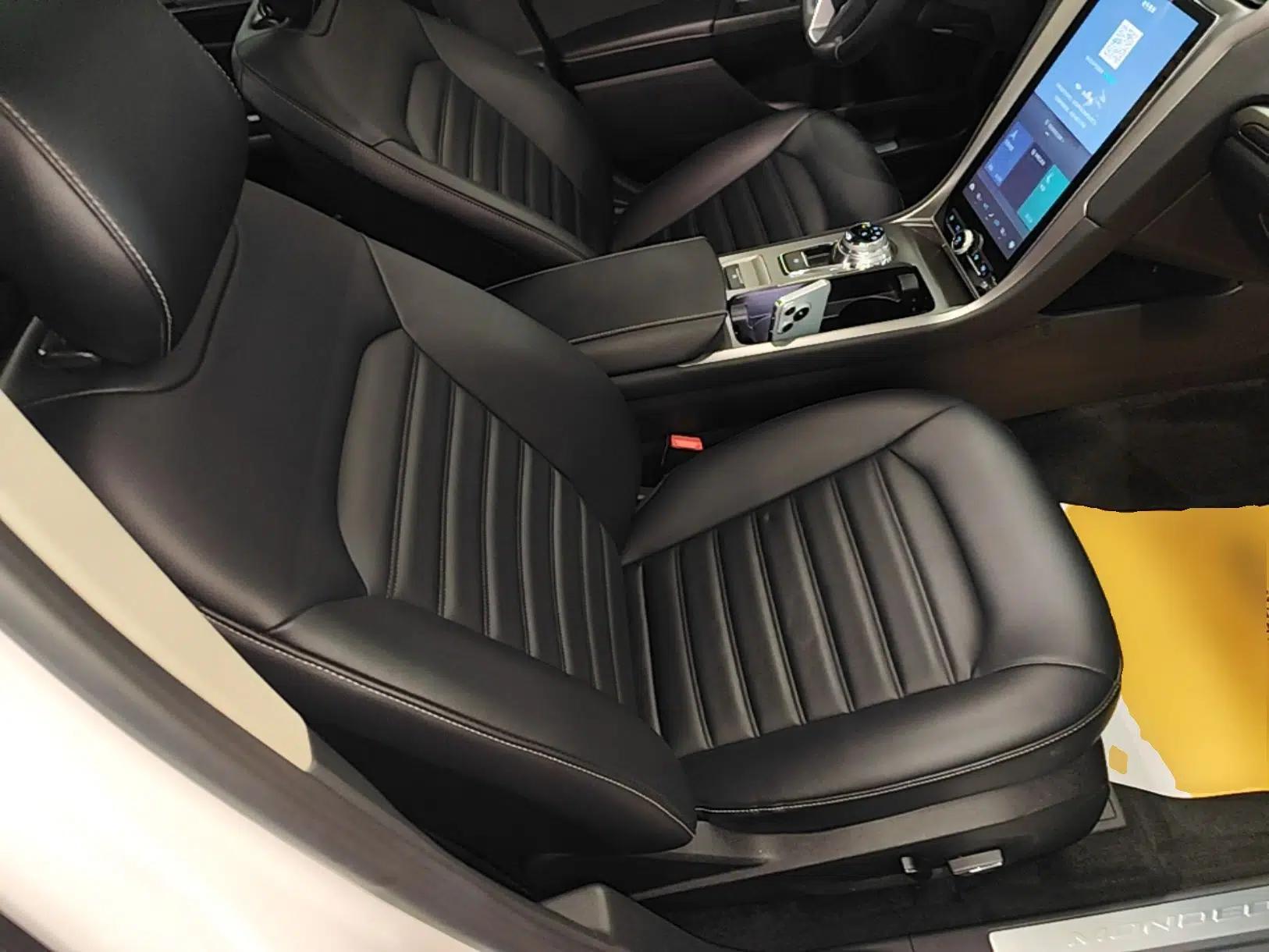 Ford Mondeo 2020 EcoBoost 180 Stylish Model — миниатюра 24