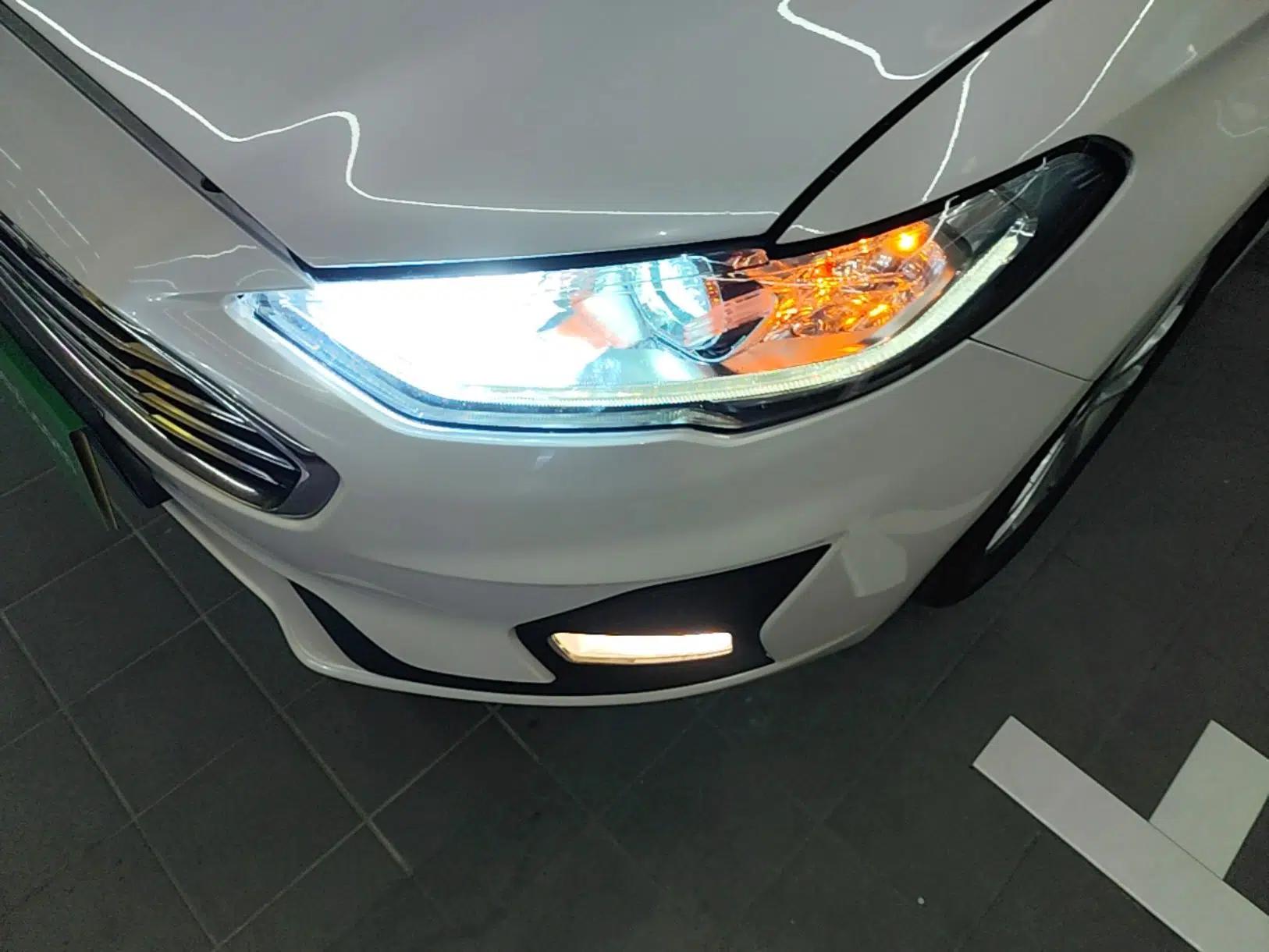 Ford Mondeo 2020 EcoBoost 180 Stylish Model — миниатюра 8
