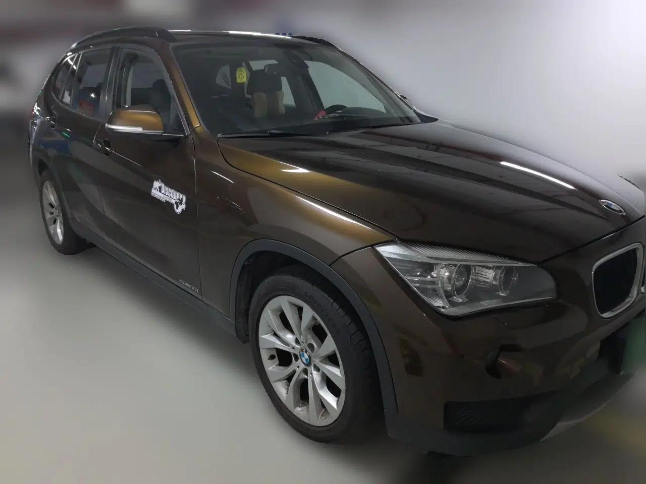 BMW X1 2013 sDrive18i Leading Model — миниатюра 3