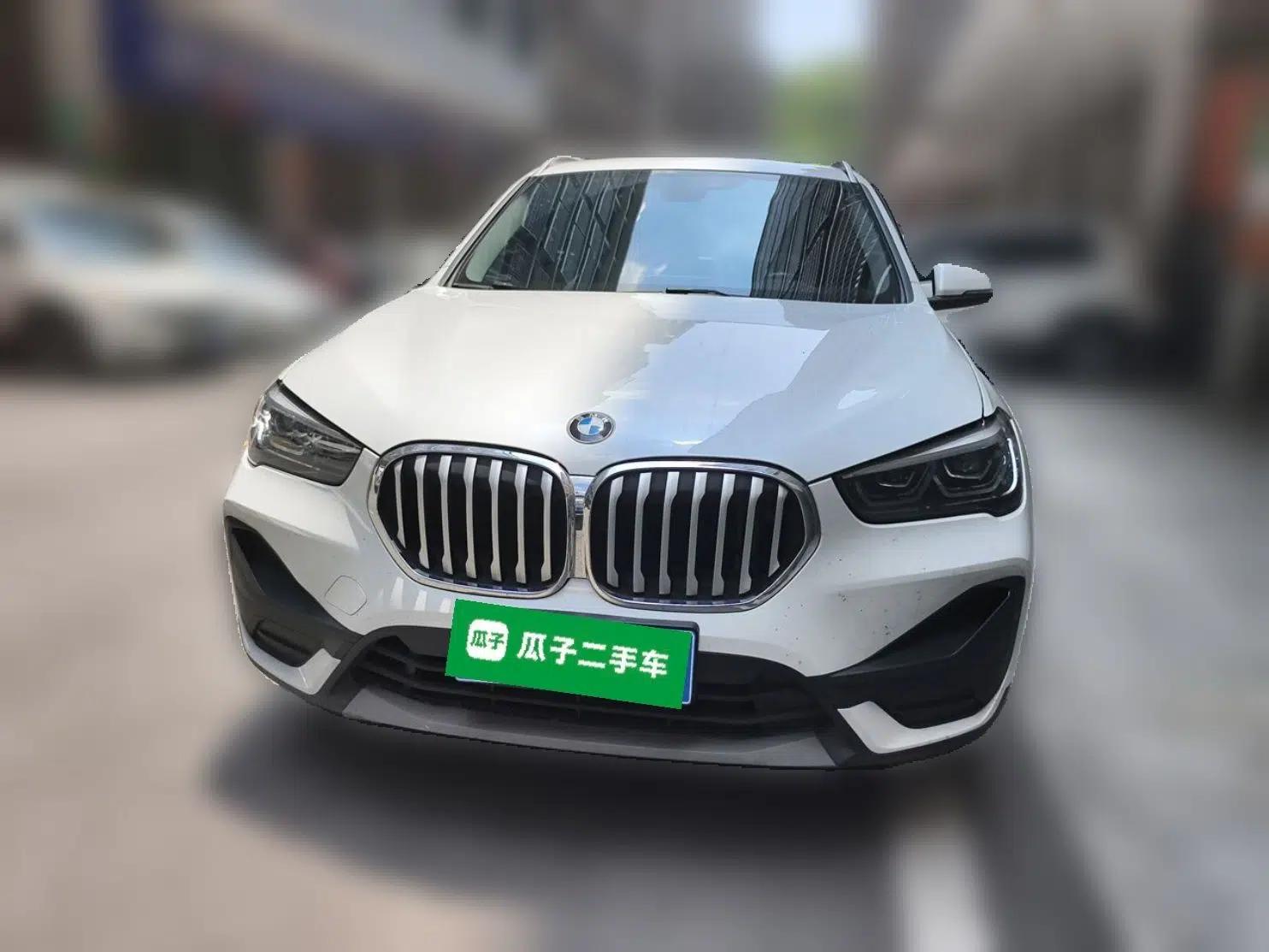 BMW X1 2021 sDrive25Li Leading Model — миниатюра 2