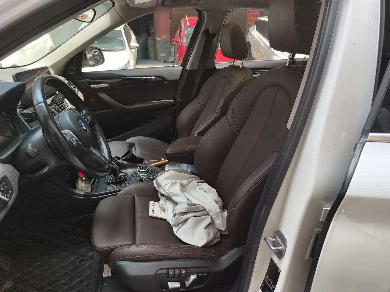 BMW X1 2021 sDrive25Li Leading Model — миниатюра 15