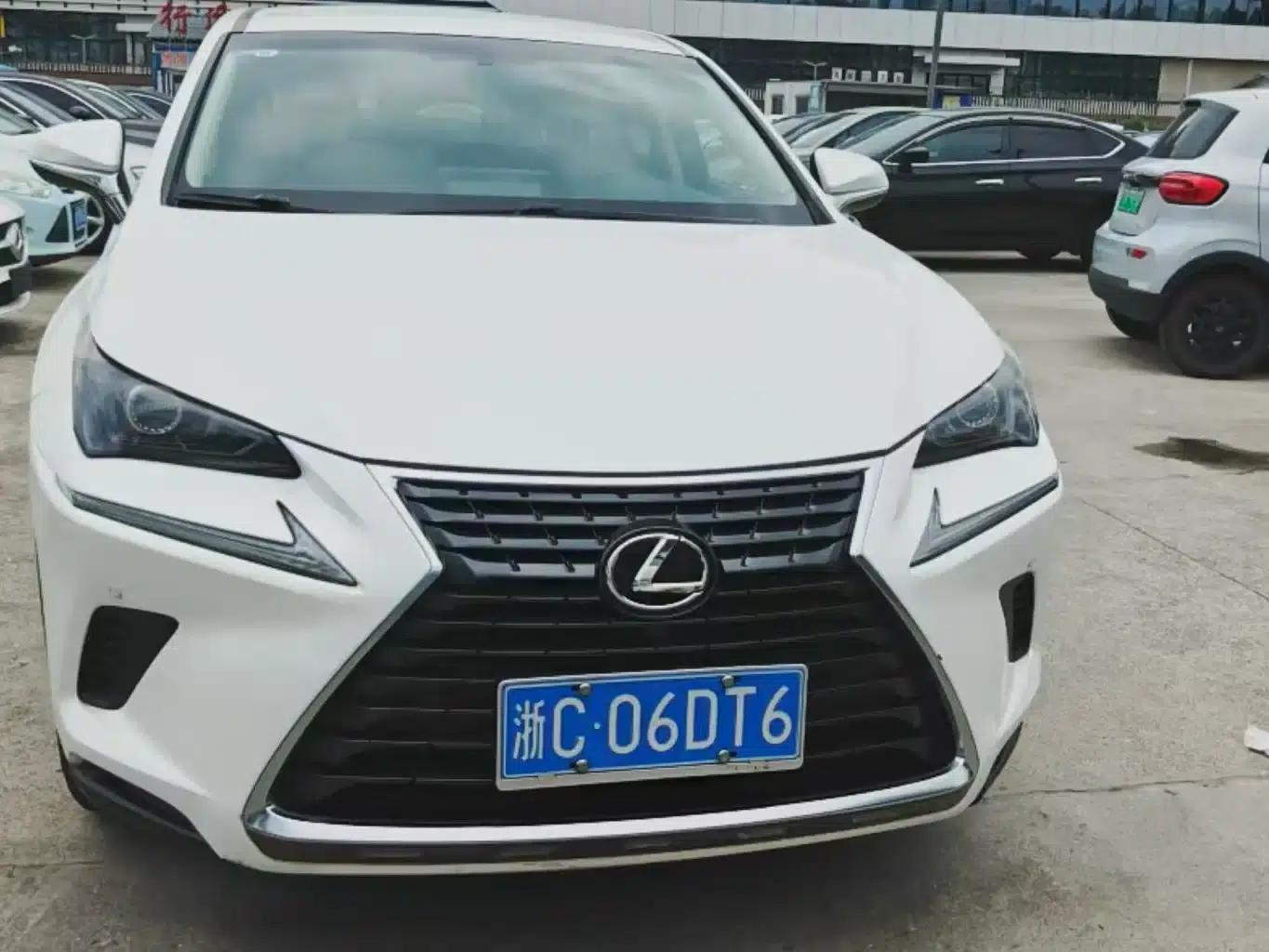 Lexus NX 2017 200 FWD Sport Edition — миниатюра 1