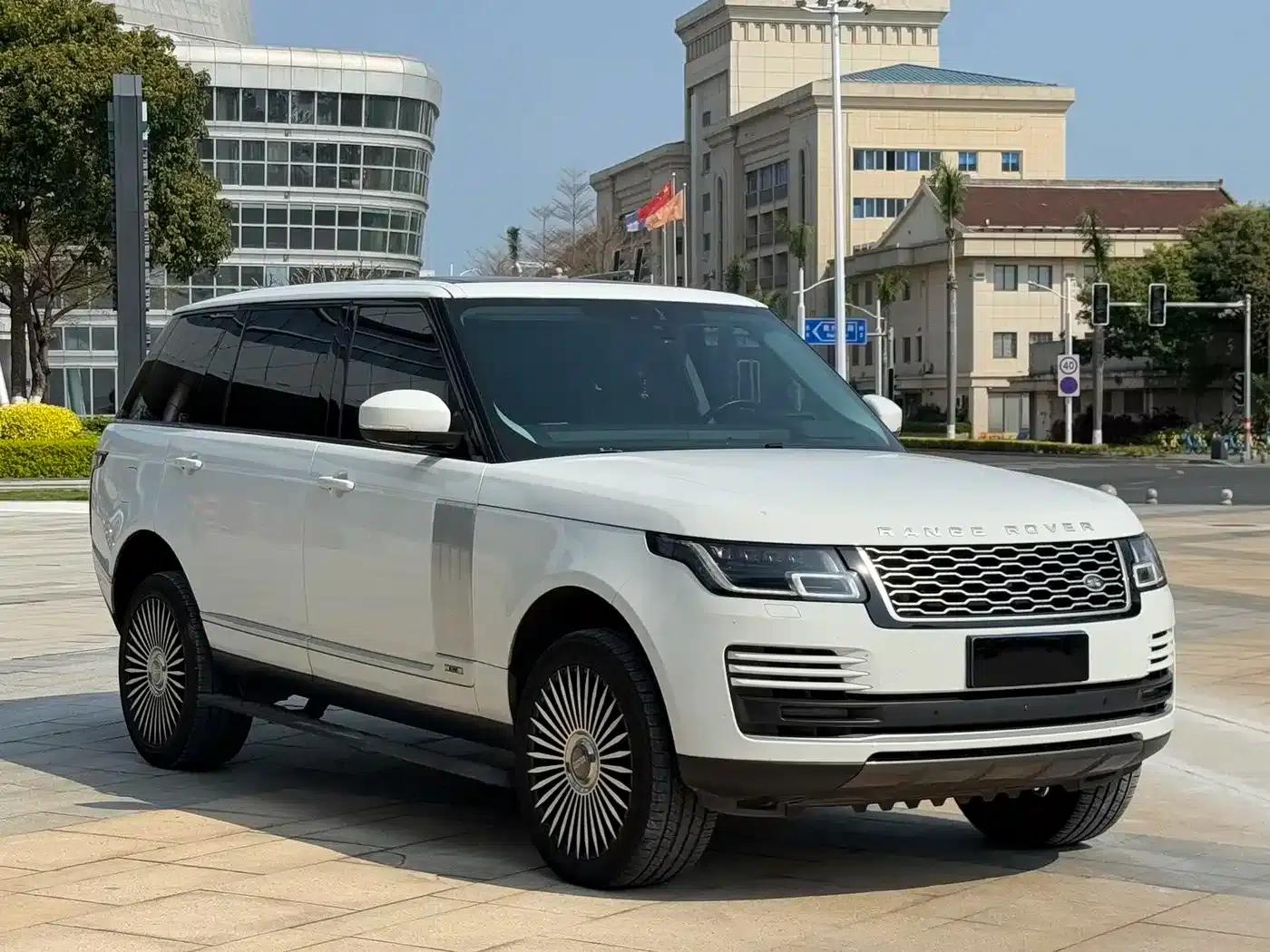 Range Rover 2020 3.0 L6 Legendary Long Wheelbase — миниатюра 3