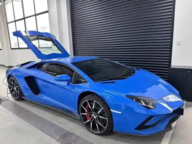 2017 Aventador S
