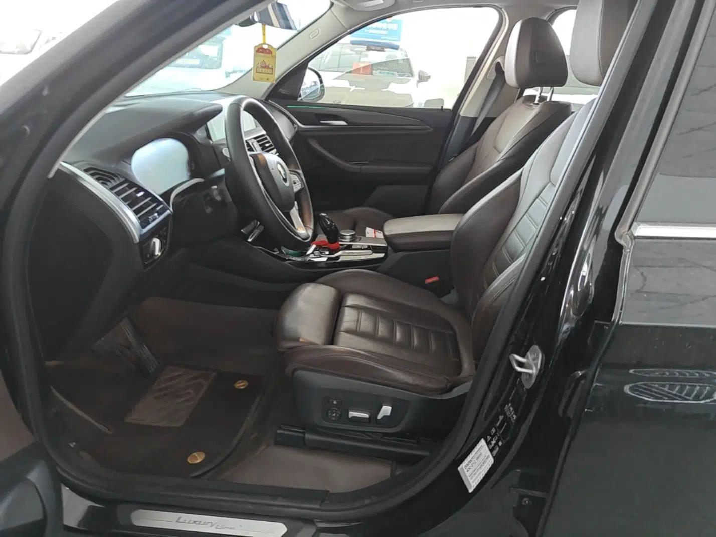 BMW X3 2020 xDrive28i Luxury Package — миниатюра 17
