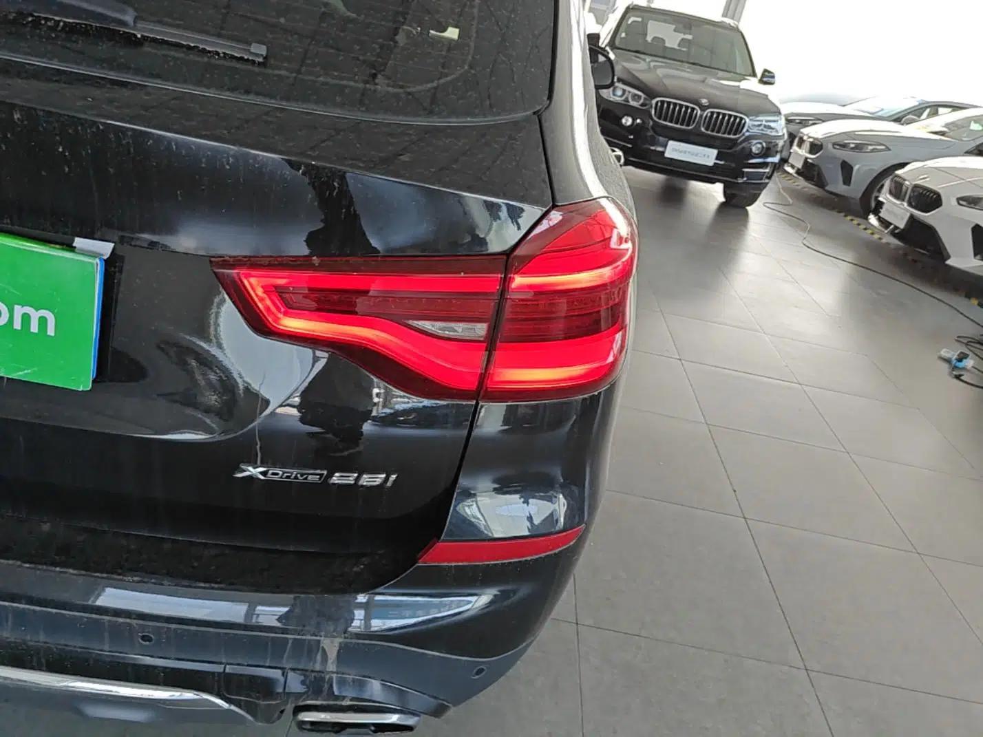 BMW X3 2020 xDrive28i Luxury Package — миниатюра 9