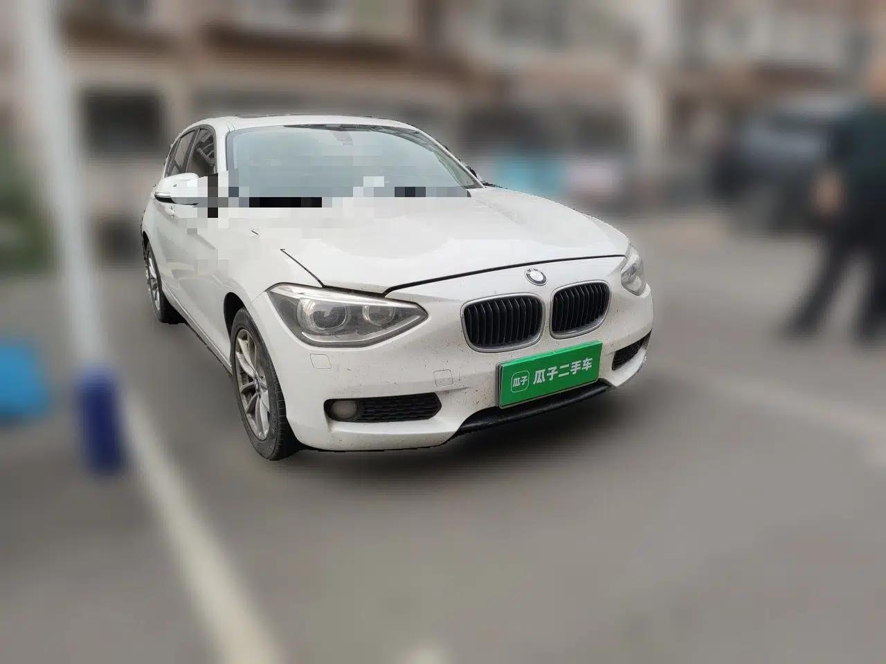 BMW 1 Series 2013 Facelifted 118i Leading Edition — миниатюра 3