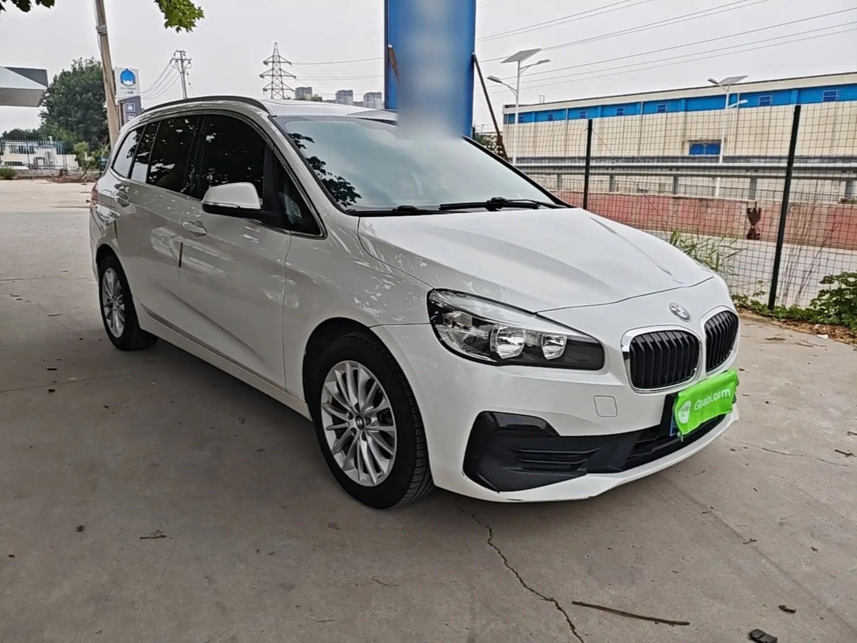 BMW 2 Series Gran Tourer 2018 220i Leading Model — миниатюра 3