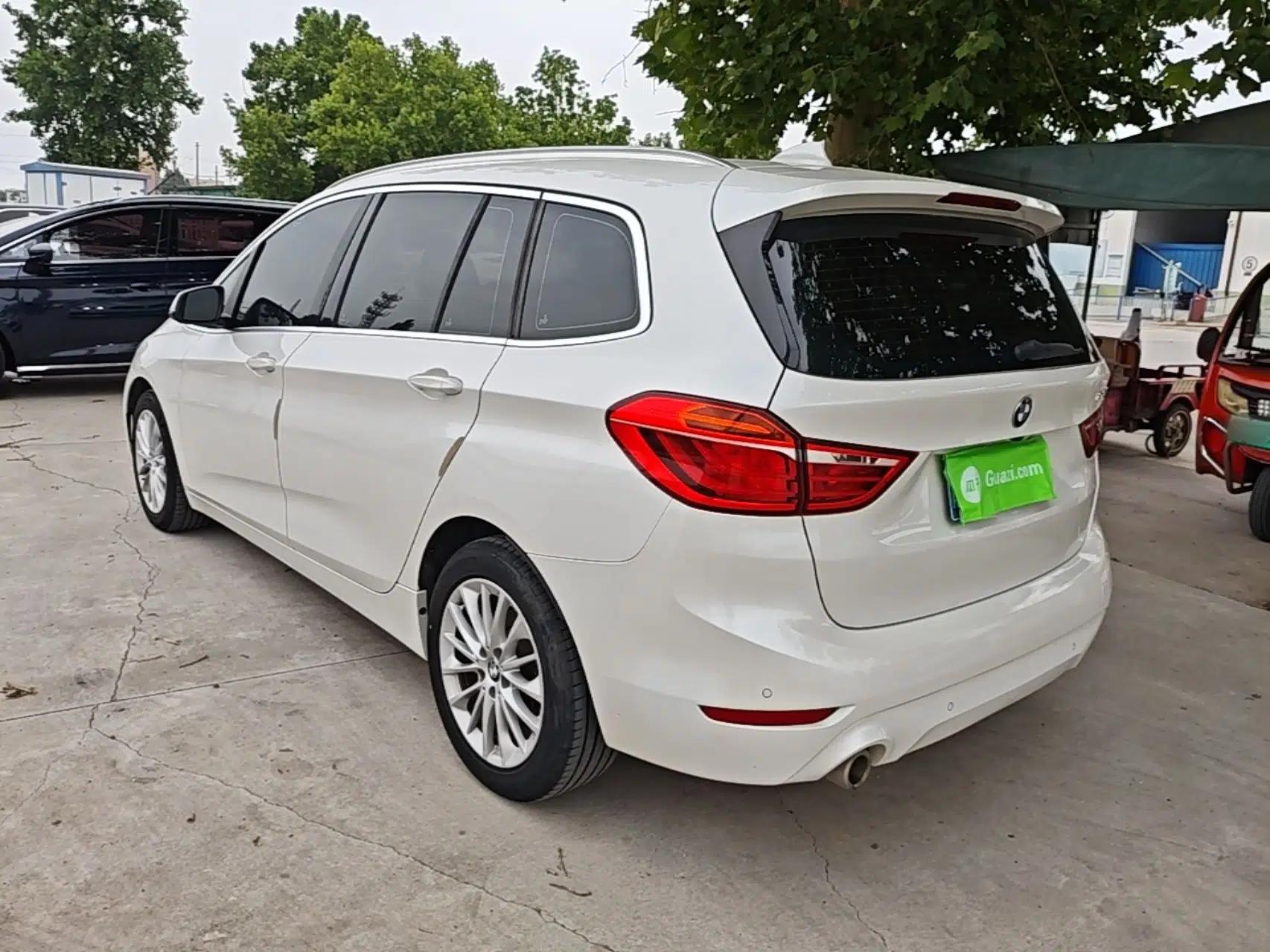 BMW 2 Series Gran Tourer 2018 220i Leading Model — миниатюра 4