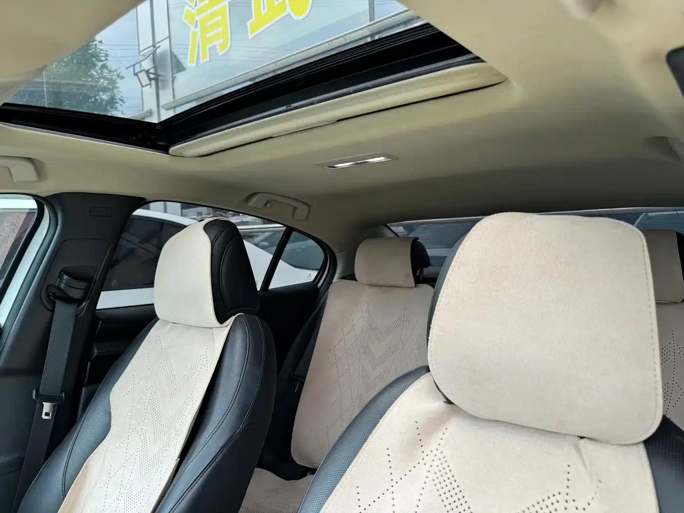 Mazda3 Axela 2020 2.0L Automatic Premium Edition — миниатюра 7