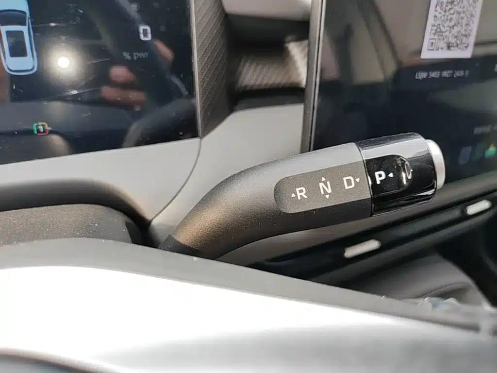 MG ES5 2025 515pro Rear-Wheel Drive — миниатюра 14