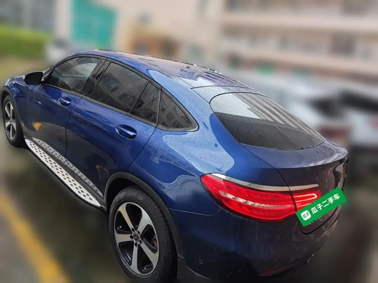 Mercedes-Benz GLC Coupe 2018 GLC 200 4MATIC Coupe SUV — миниатюра 4