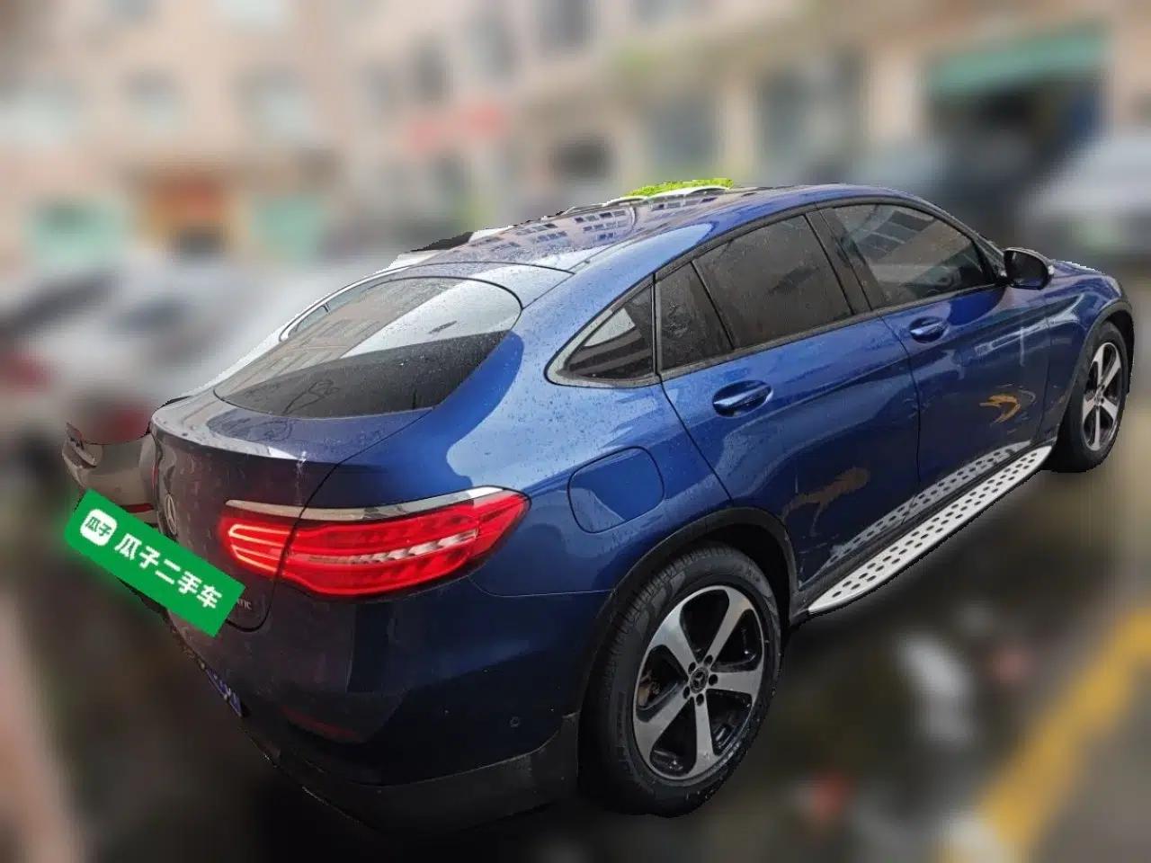 Mercedes-Benz GLC Coupe 2018 GLC 200 4MATIC Coupe SUV — миниатюра 5