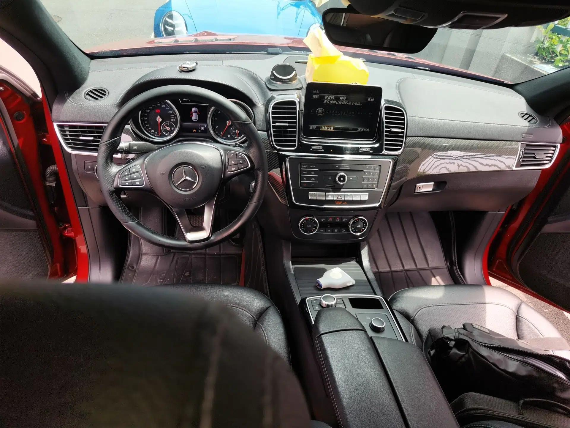 Mercedes-Benz GLE Coupe 2017 GLE 320 4MATIC Coupe SUV — миниатюра 9
