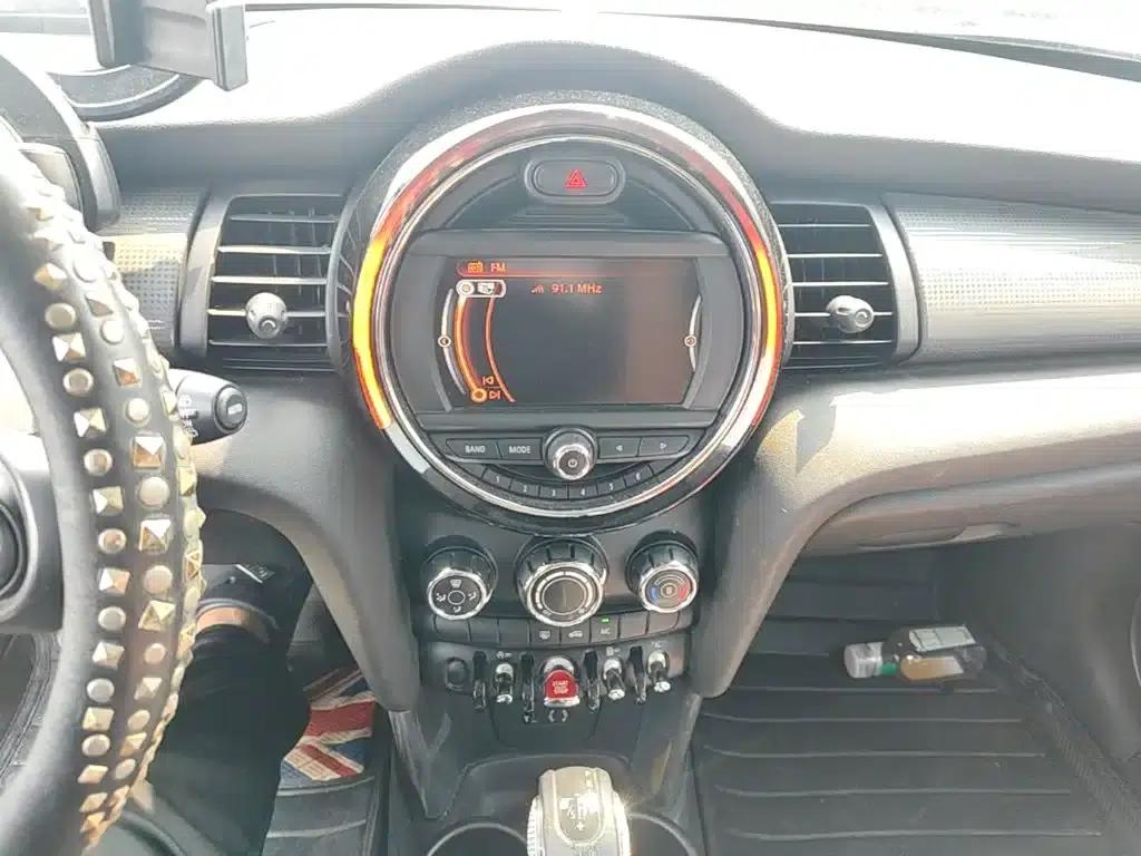 2015 MINI 1.5T COOPER Fun 5-Door — миниатюра 10