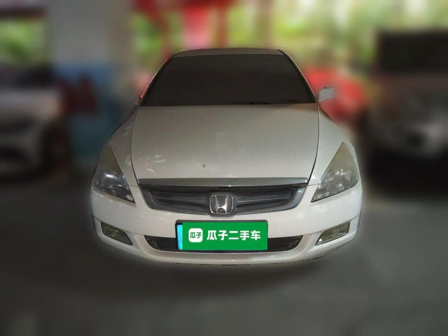 Honda Accord 2004 2.4L — миниатюра 2