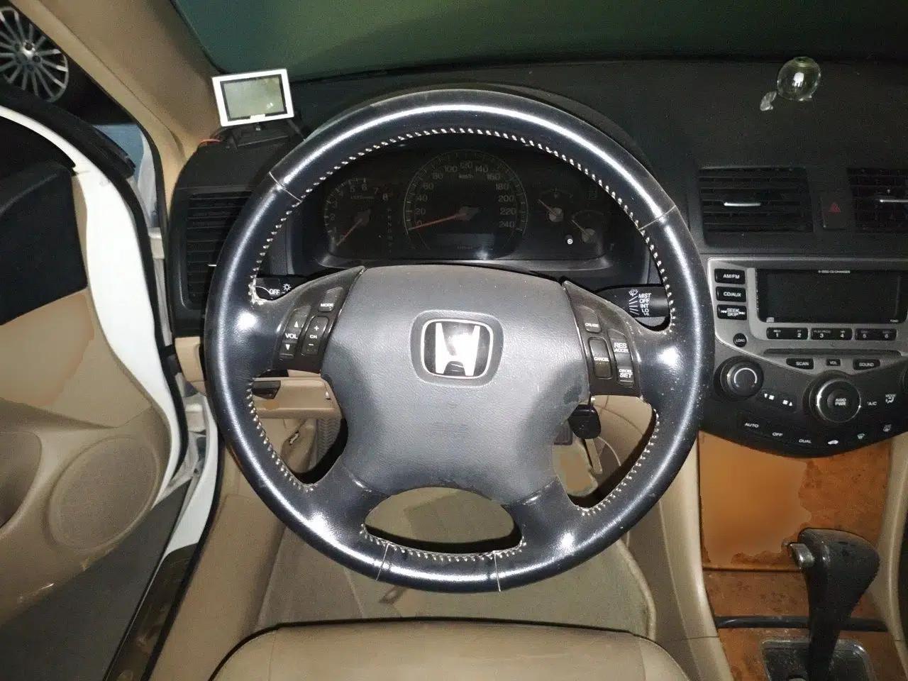 Honda Accord 2004 2.4L — миниатюра 10
