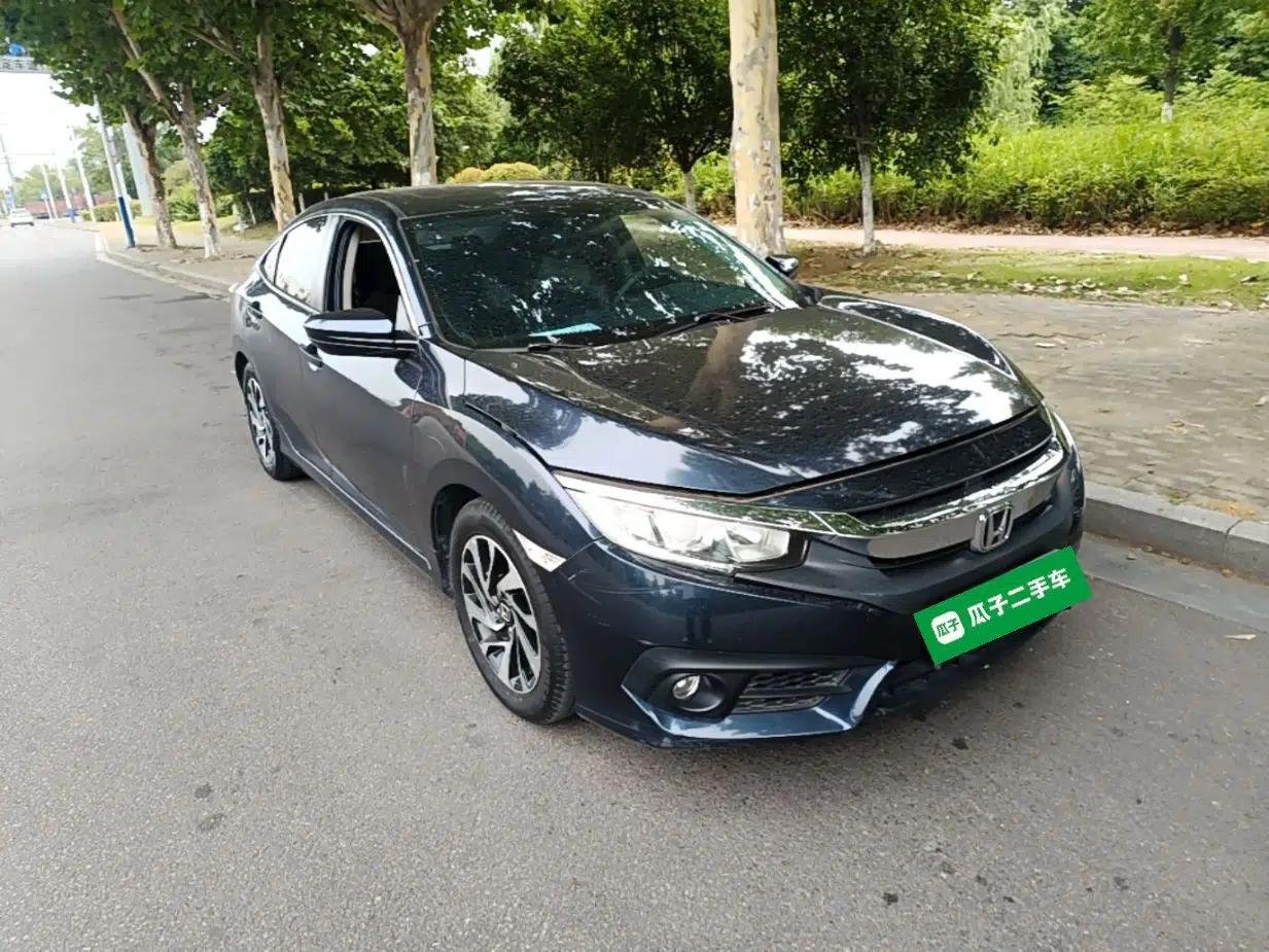 Honda Civic 2016 220TURBO CVT Luxury Edition — миниатюра 3