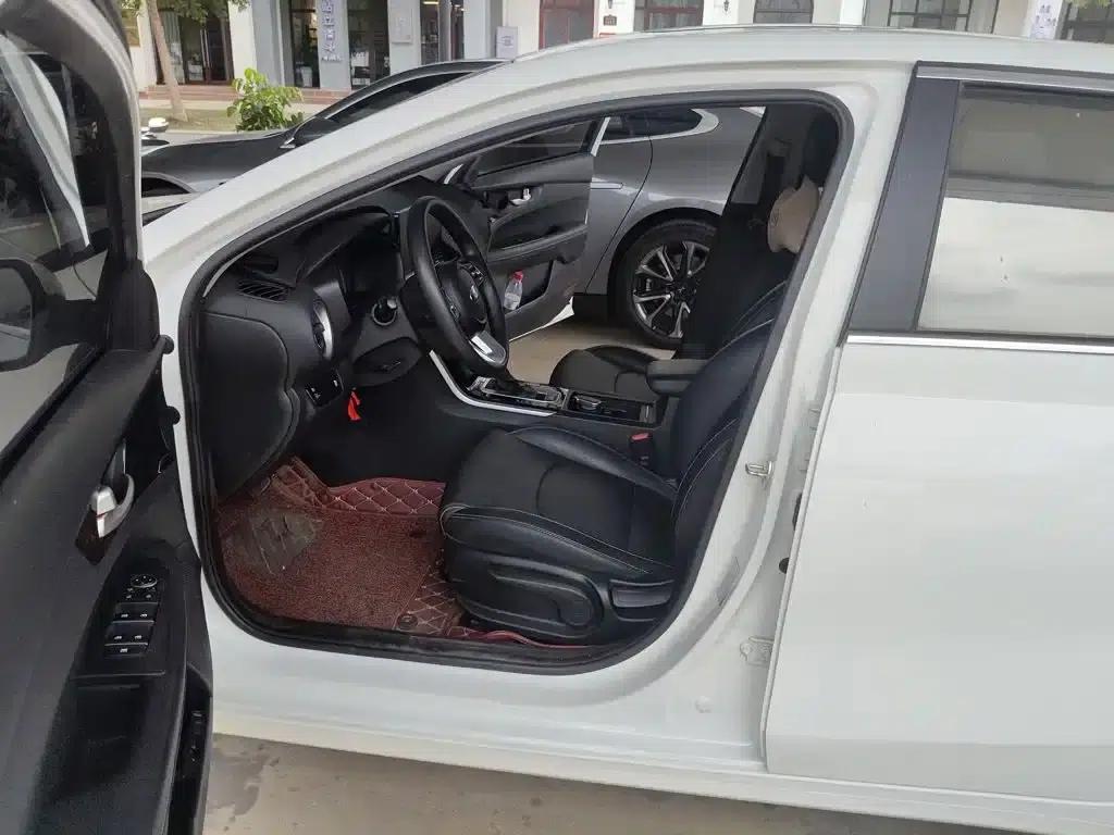 Kia K3 2020 1.5L CVT Fashion Edition — миниатюра 12