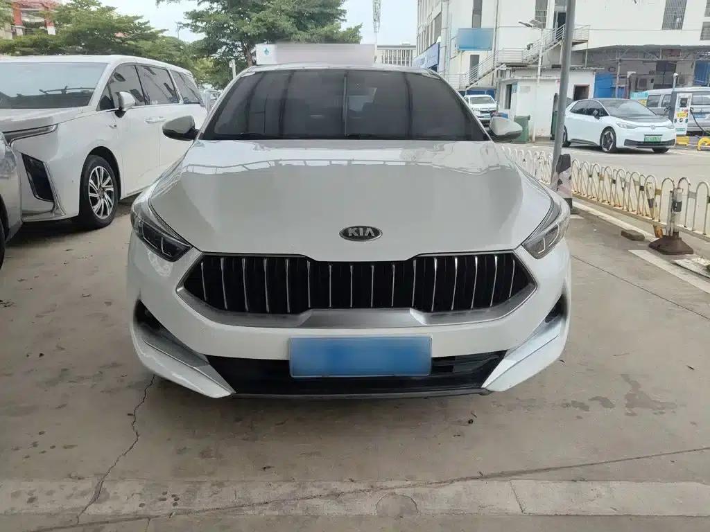 Kia K3 2020 1.5L CVT Fashion Edition — миниатюра 8