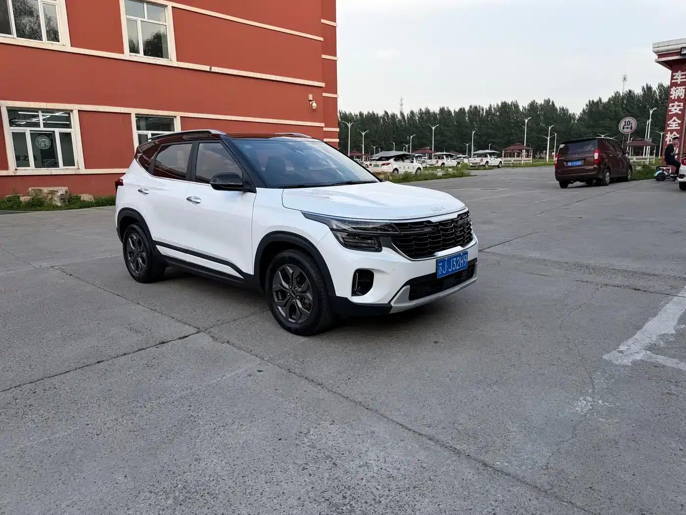 2023 Citroën Cytus 1.5L CVT Luxury Edition — миниатюра 3