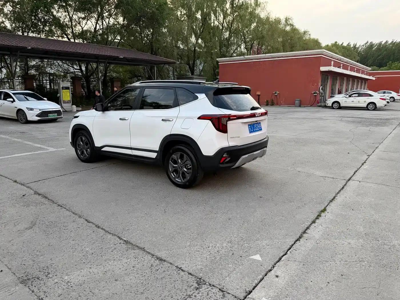 2023 Citroën Cytus 1.5L CVT Luxury Edition — миниатюра 4