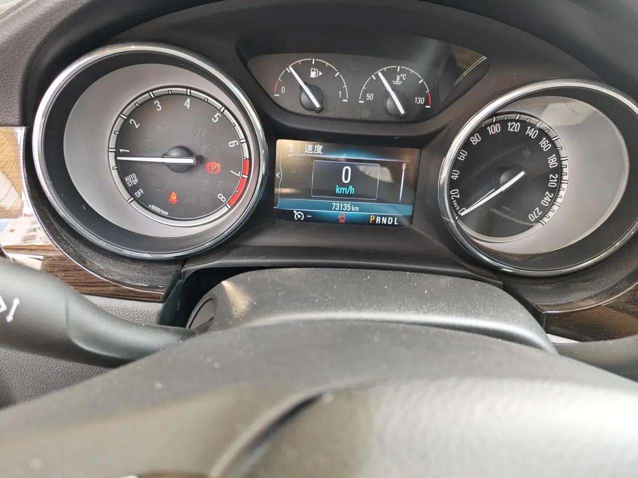 Buick Verano 2018 Sedan 20T Dual-Clutch Elite Model — миниатюра 12