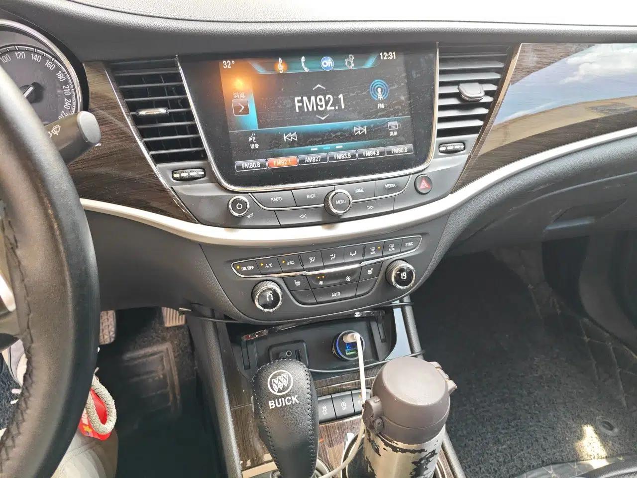 Buick Verano 2018 Sedan 20T Dual-Clutch Elite Model — миниатюра 13