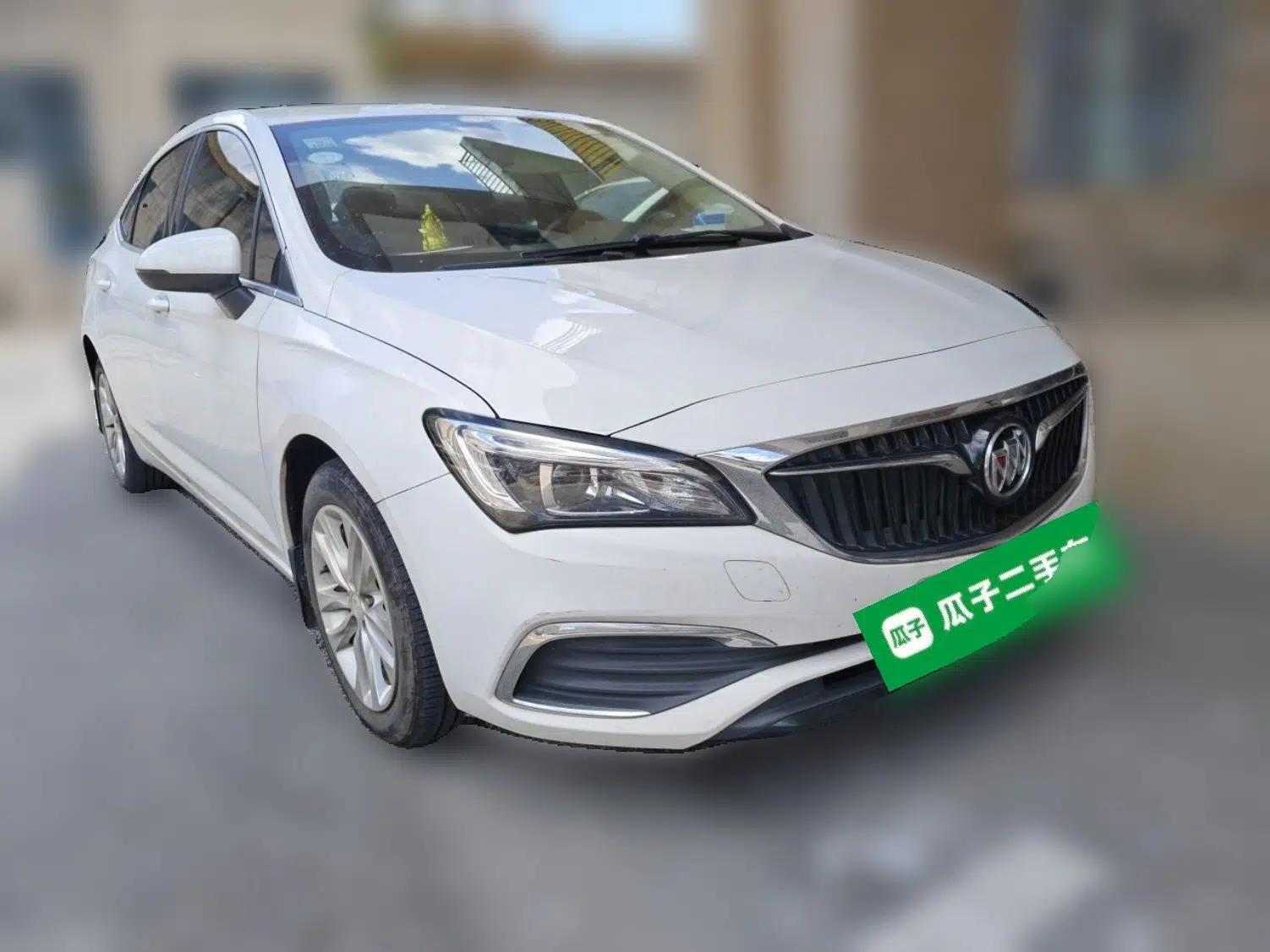 Buick Verano 2018 Sedan 20T Dual-Clutch Elite Model — миниатюра 3