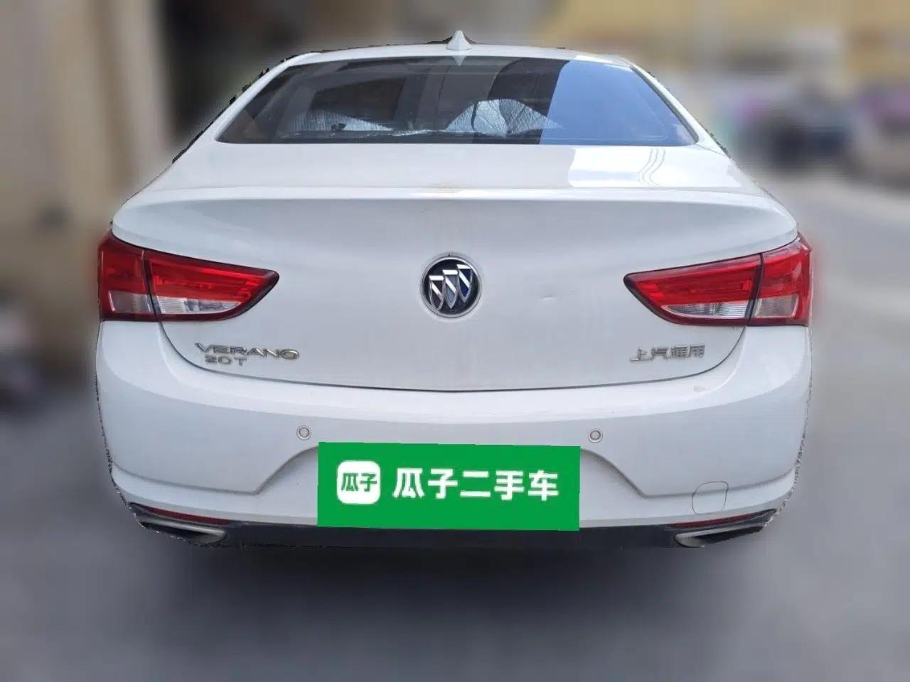 Buick Verano 2018 Sedan 20T Dual-Clutch Elite Model — миниатюра 5