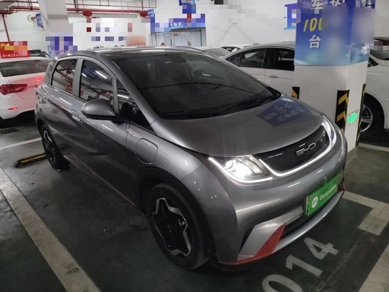 BYD Dolphin 2021 405 km Fashion Edition — миниатюра 3