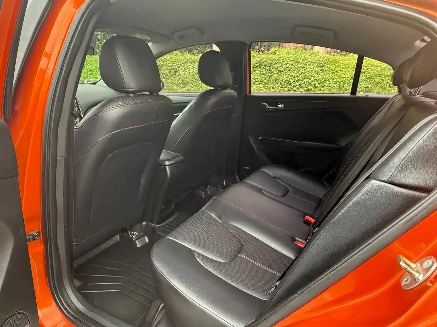 Chery Arrizo 5 2017 1.5L Manual Trendsetter Edition — миниатюра 12