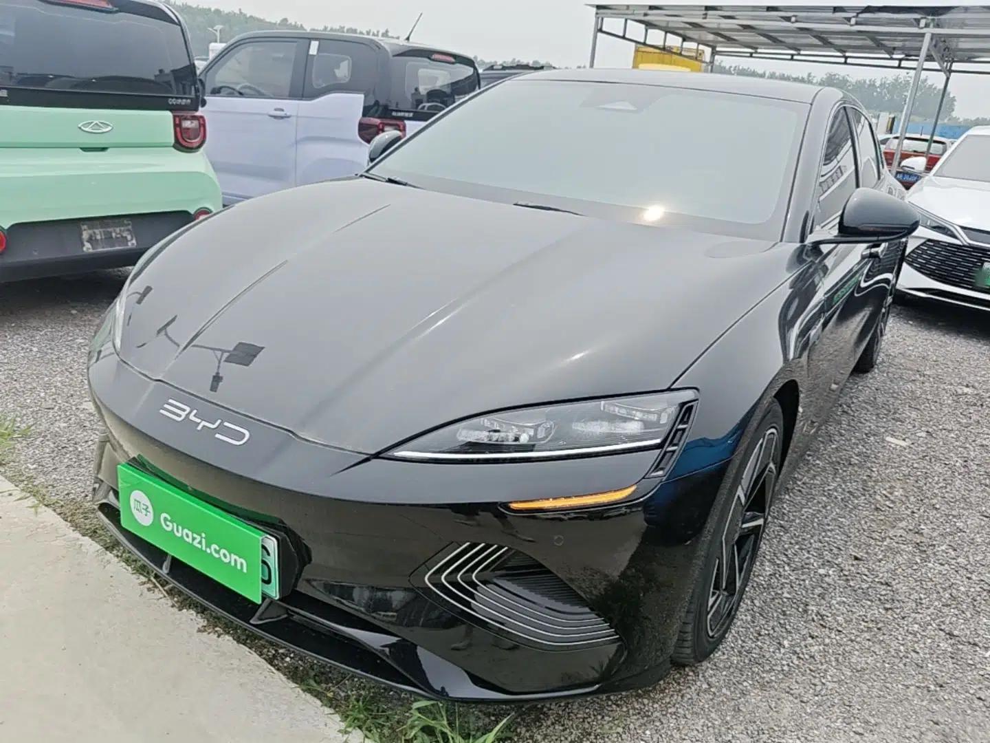 BYD Seal 2022 700 km Long-Range Rear-Wheel-Drive Version — миниатюра 1