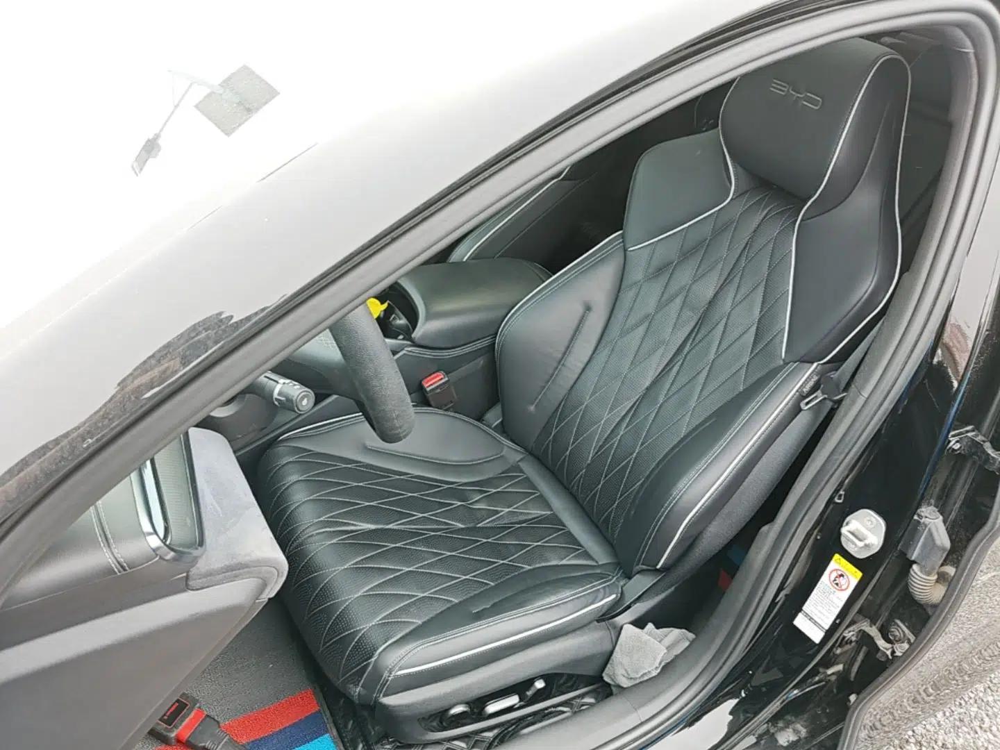 BYD Seal 2022 700 km Long-Range Rear-Wheel-Drive Version — миниатюра 17