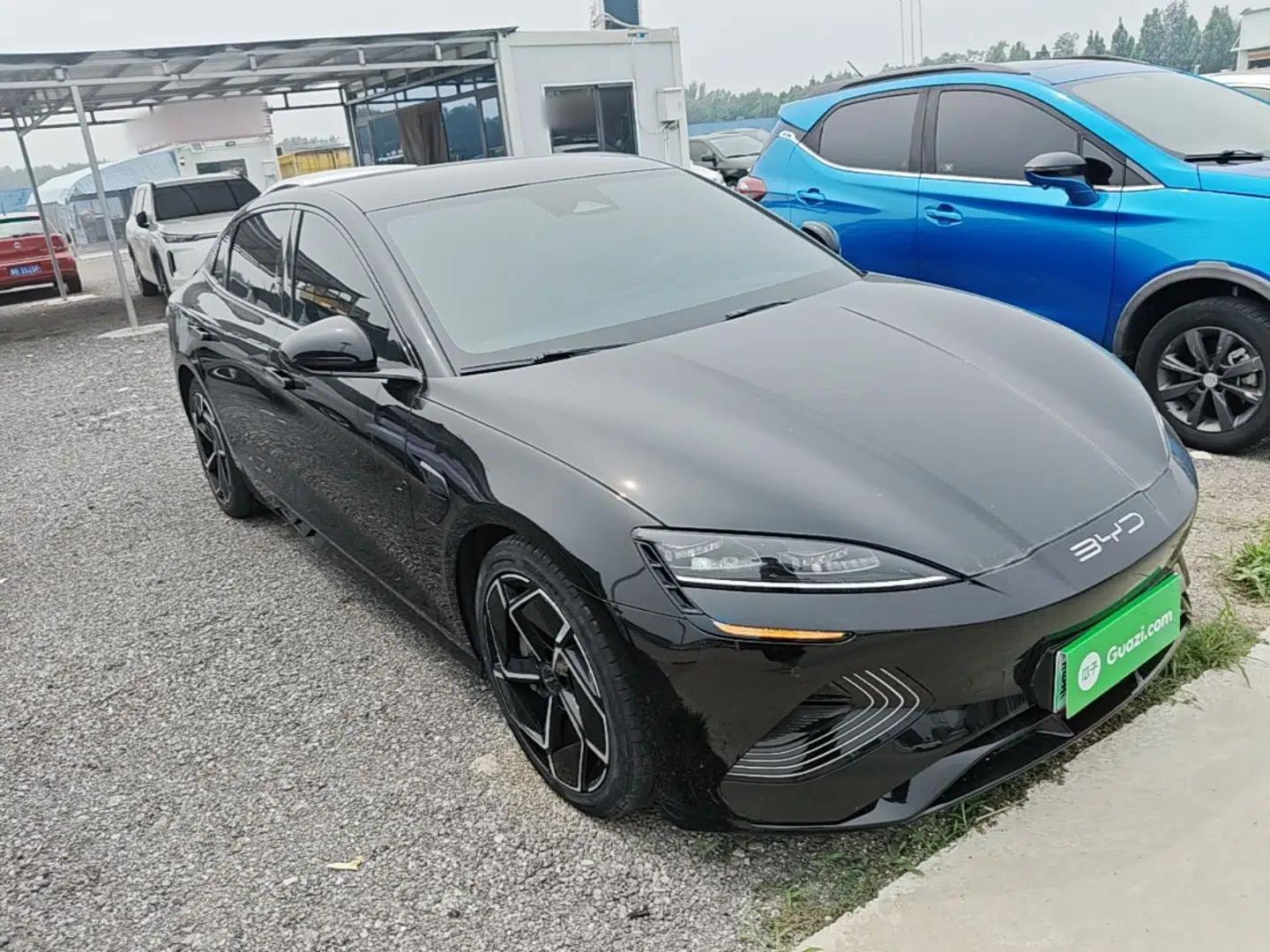 BYD Seal 2022 700 km Long-Range Rear-Wheel-Drive Version — миниатюра 3